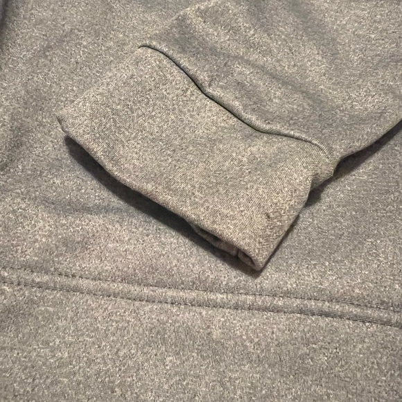 Boys puma Grey and black hoodie size 14-16 excellent condition - Picture 7 of 8